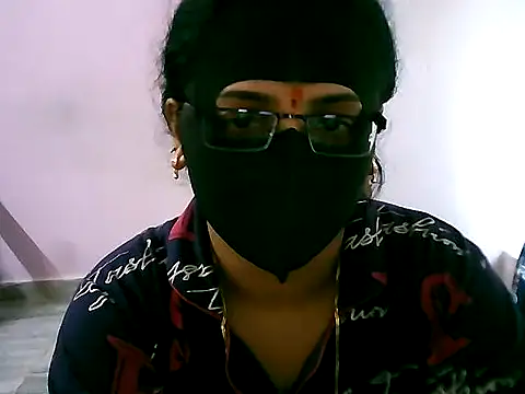 Snapshot of jannu6482 chatting on 09-18-25, 09:44 jannu6482 online show from 09-18-25, 09:44