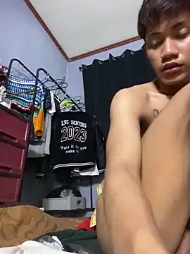 naughtyboyloy 0 online show from 04-19-26, 06:10