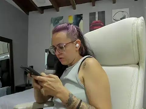 Snapshot of dalila_macherano1 chatting on 09-09-25, 11:48 dalila macherano1 online show from 09-09-25, 11:48