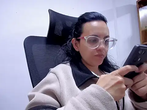 dalila macherano1 online show from 09-25-25, 07:17