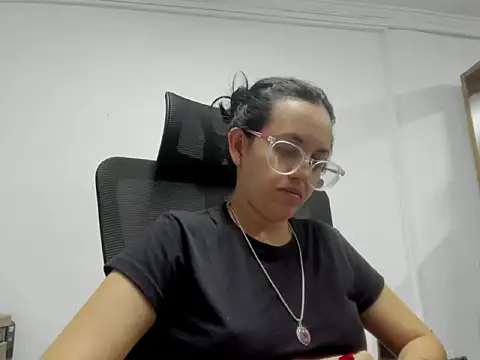 dalila macherano1 online show from 10-03-25, 11:57