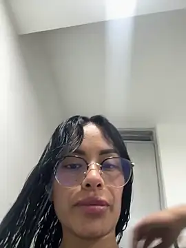 Melissa coch online show from 11-10-25, 11:04