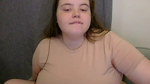 Snapshot of brattyprincessemma chatting on 04-28-26, 06:57 brattyprincessemma online show from 04-28-26, 06:57