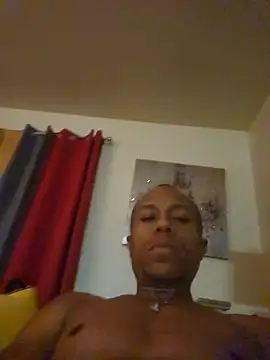 Snapshot of mannystrong6933 chatting on 10-15-25, 08:03 mannystrong6933 online show from 10-15-25, 08:03