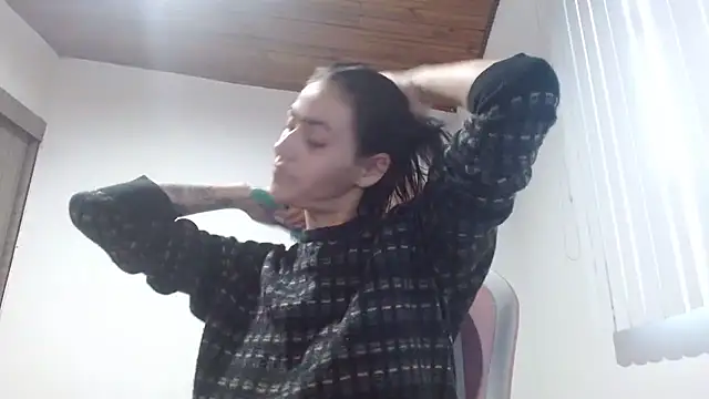 Snapshot of Crystal_Star_ chatting on 09-09-25, 10:59 Crystal Star online show from 09-09-25, 10:59