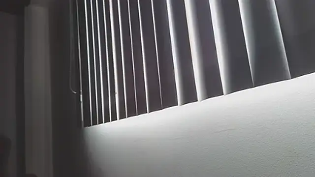 Snapshot of Crystal_Star_ chatting on 10-25-25, 01:51 Crystal Star online show from 10-25-25, 01:51