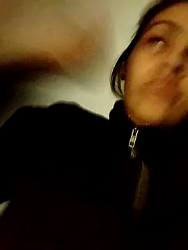 Snapshot of Crystal_Star_ chatting on 11-26-25, 06:25 Crystal Star online show from 11-26-25, 06:25