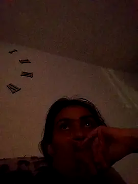 Snapshot of Crystal_Star_ chatting on 11-27-25, 06:37 Crystal Star online show from 11-27-25, 06:37