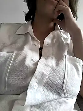 Snapshot of Crystal_Star_ chatting on 11-27-25, 06:43 Crystal Star online show from 11-27-25, 06:43