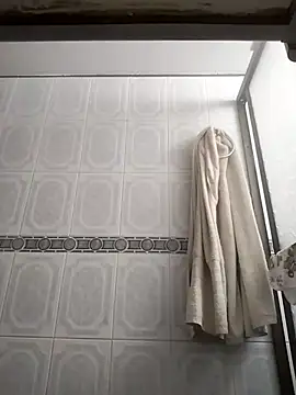 Snapshot of Crystal_Star_ chatting on 11-29-25, 01:47 Crystal Star online show from 11-29-25, 01:47