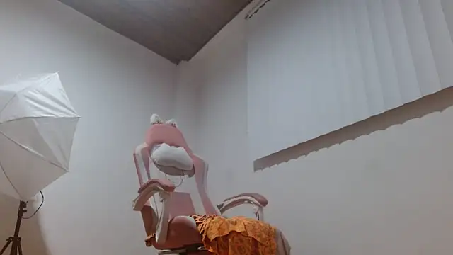 Crystal Star  online show from 12-15-25, 09:57