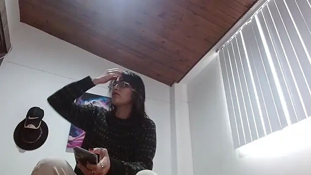 Crystal Star  online show from 03-24-26, 02:44