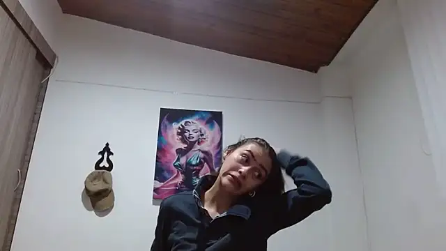 Crystal Star  online show from 05-27-26, 10:23