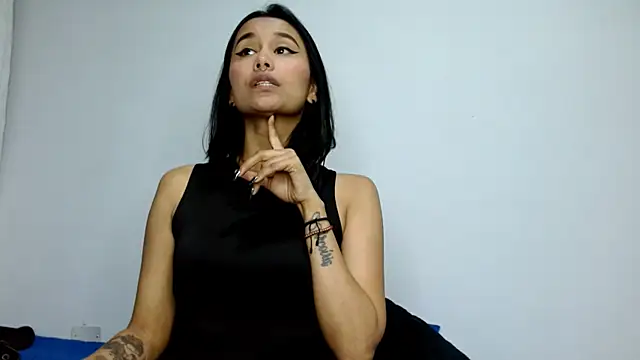 Gia Lee online show from 10-06-25, 02:42