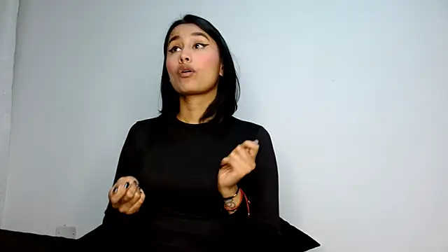 Gia Lee online show from 10-11-25, 02:55