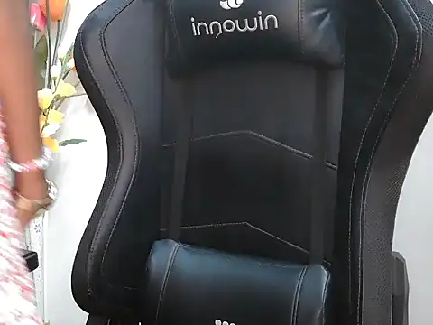 Snapshot of Richa_Patel chatting on 01-10-26, 05:26 Richa Patel online show from 01-10-26, 05:26