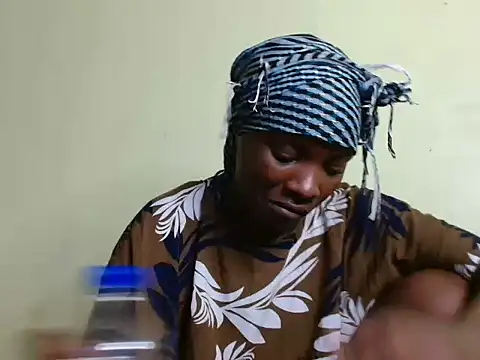 Snapshot of Alexxa_ebony chatting on 12-16-25, 02:00 Alexxa ebony online show from 12-16-25, 02:00