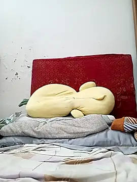 Snapshot of July-Asian chatting on 12-22-25, 12:57 July-Asian online show from 12-22-25, 12:57