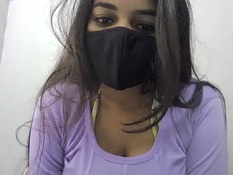 Little toy girl online show from 12-14-25, 11:37