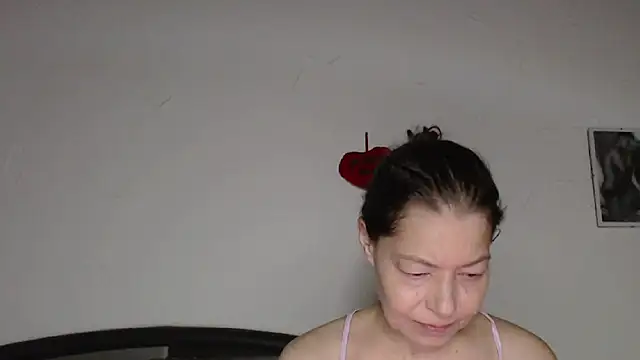 Snapshot of SexySarah177 chatting on 02-21-26, 09:38 SexySarah177 online show from 02-21-26, 09:38