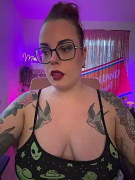 Snapshot of Miss_Lucifer6 chatting on 06-26-26, 07:40 Miss Lucifer6 online show from 06-26-26, 07:40