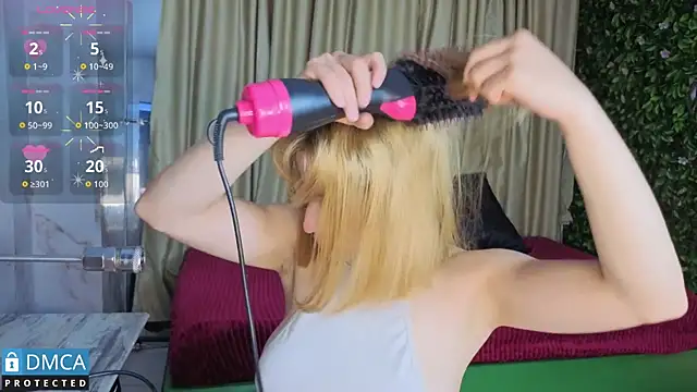 nena cupcake  online show from 02-17-26, 11:07