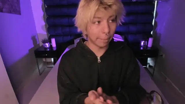 OliIverr22 online show from 12-15-25, 11:58