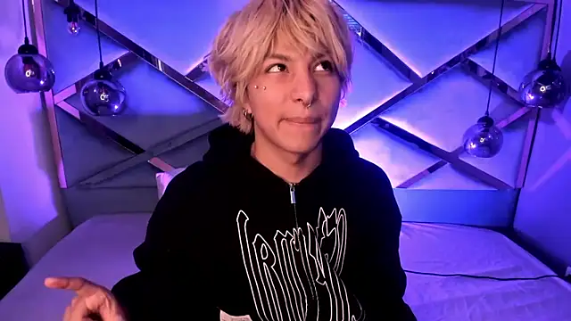 OliIverr22 online show from 12-20-25, 01:18