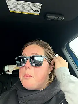 hornykitty1210 online show from 01-14-26, 07:52