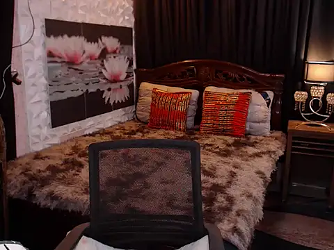 WILDROXIE online show from 02-08-26, 12:14