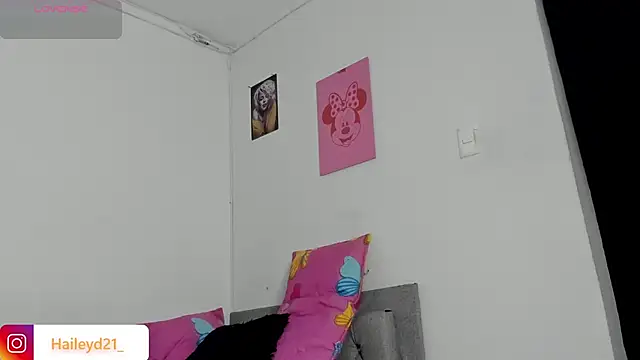 HaileyDuke online show from 02-18-26, 11:55