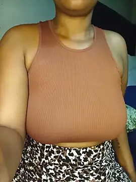 Snapshot of PRETTYJANE36 chatting on 06-19-26, 06:56 PRETTYJANE36 online show from 06-19-26, 06:56