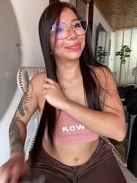 Maddy Piink online show from 02-10-26, 05:06