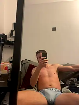 Snapshot of AndyArno2533 chatting on 09-14-25, 06:51 AndyArno2533 online show from 09-14-25, 06:51