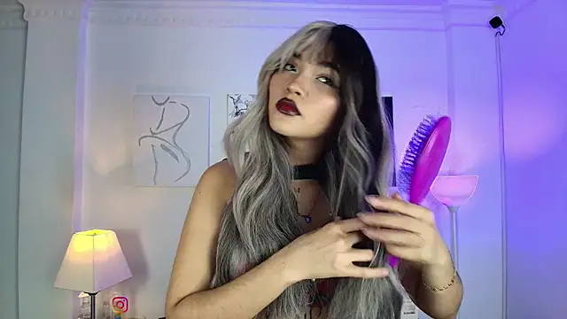 Zoe wang online show from 10-31-25, 01:56