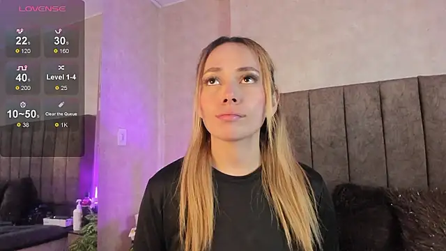 LanaMills  online show from 01-18-26, 05:33