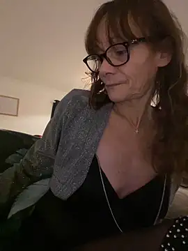 Chris06d22xh online show from 11-24-25, 08:08