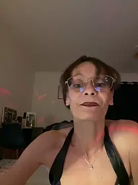Chris06d22xh online show from 05-26-26, 07:43
