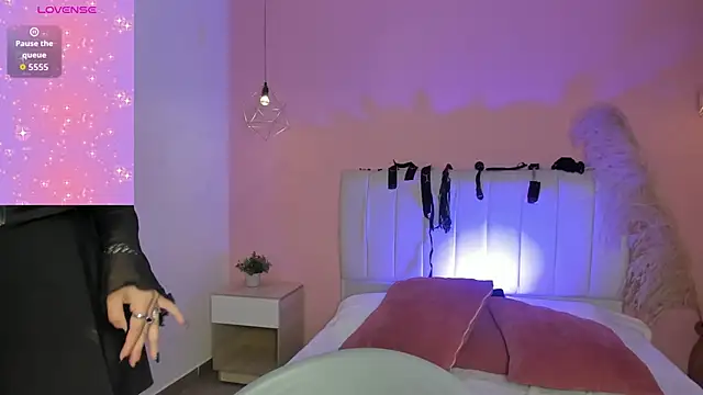 elisabethflores online show from 10-17-25, 08:33