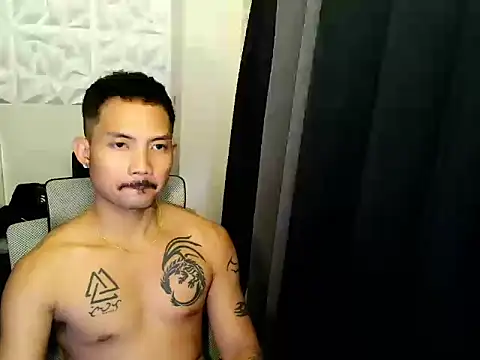 Snapshot of Thefriskyasian chatting on 11-18-25, 05:01 Thefriskyasian online show from 11-18-25, 05:01