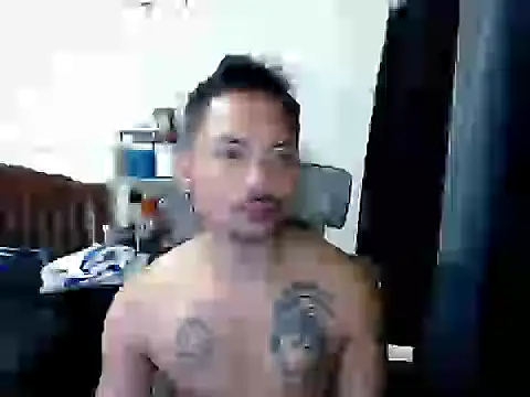 Snapshot of Thefriskyasian chatting on 11-28-25, 04:15 Thefriskyasian online show from 11-28-25, 04:15