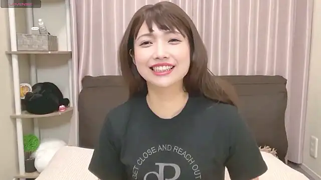 Snapshot of Ruu-chaaan chatting on 10-24-25, 08:11 Ruu-chaaan online show from 10-24-25, 08:11