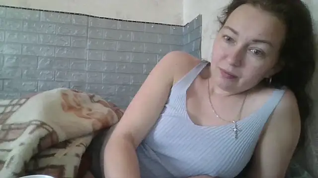 DanaNeon online show from 04-12-26, 08:19