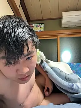 Snapshot of hiromu53 chatting on 11-23-25, 12:49 hiromu53 online show from 11-23-25, 12:49