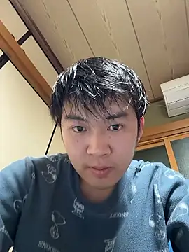 Snapshot of hiromu53 chatting on 11-25-25, 10:48 hiromu53 online show from 11-25-25, 10:48