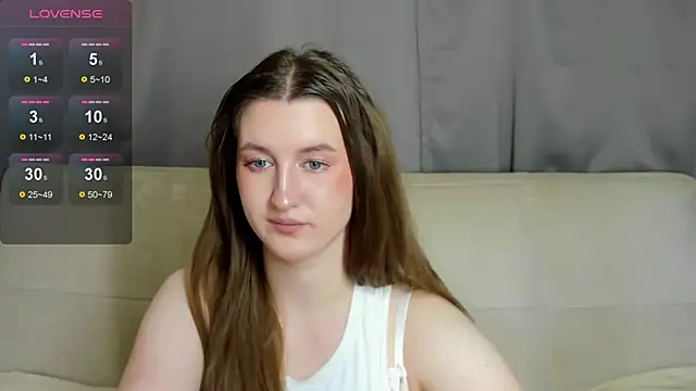 Snapshot of MissFoxy_Ti chatting on 10-25-25, 09:06 MissFoxy Ti online show from 10-25-25, 09:06