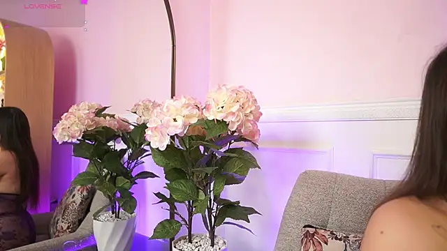 MilaCrave online show from 02-07-26, 11:47