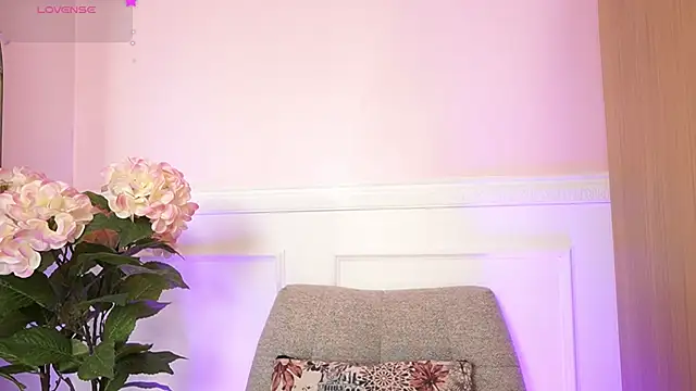 MilaCrave online show from 02-09-26, 11:36