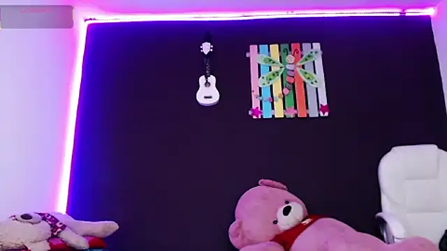 ingrid zese  online show from 10-07-25, 05:21