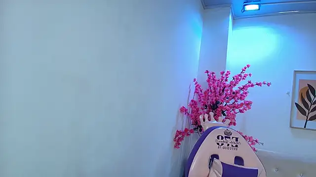 Snapshot of Anie_johnson chatting on 10-23-25, 07:34 Anie johnson online show from 10-23-25, 07:34